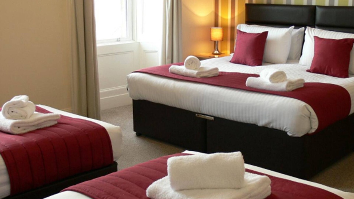 Eyemouth Hotel | The Home Arms Guesthouse