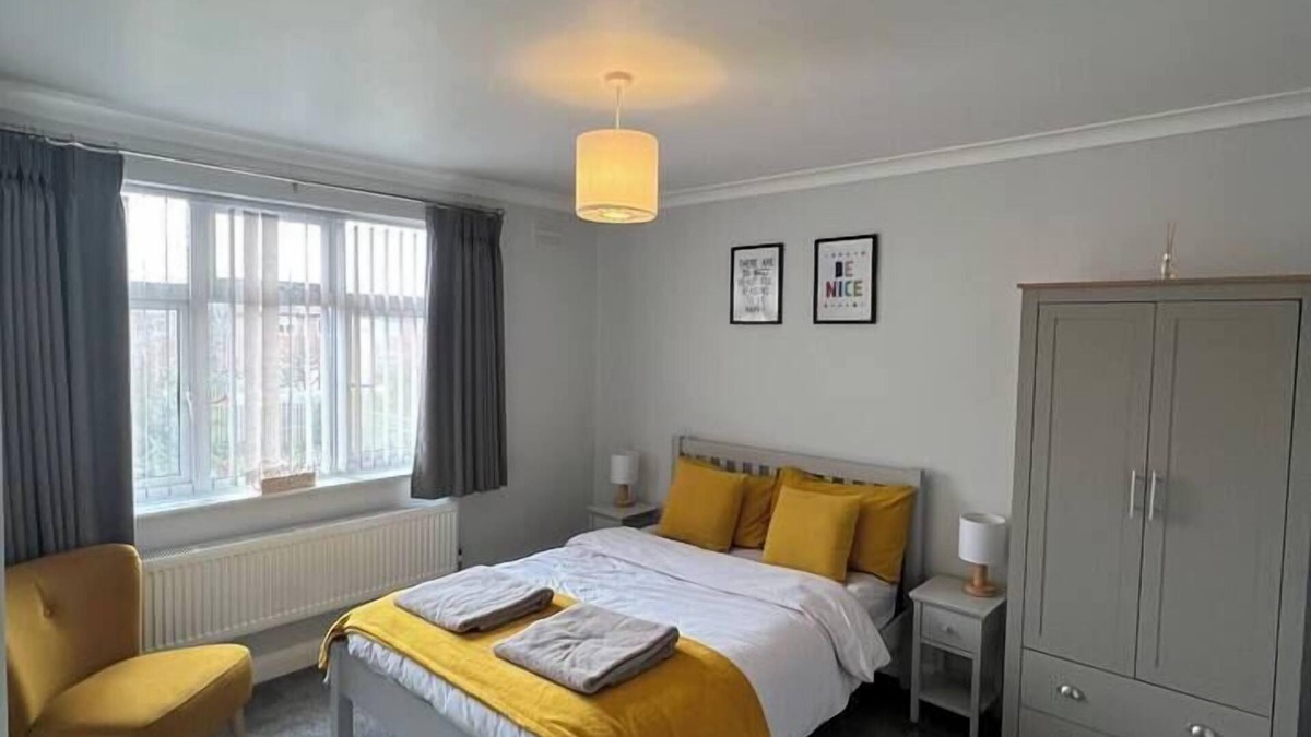 Doncaster House | The Homestead House