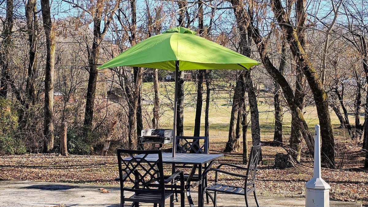 Dunlap Hotel | The Honey Bee Motel