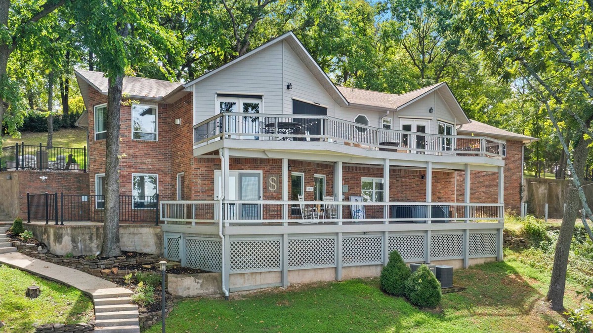 Grove House | The Honeycomb House: Waterfront > Hot Tub > Game Room > Boat Dock