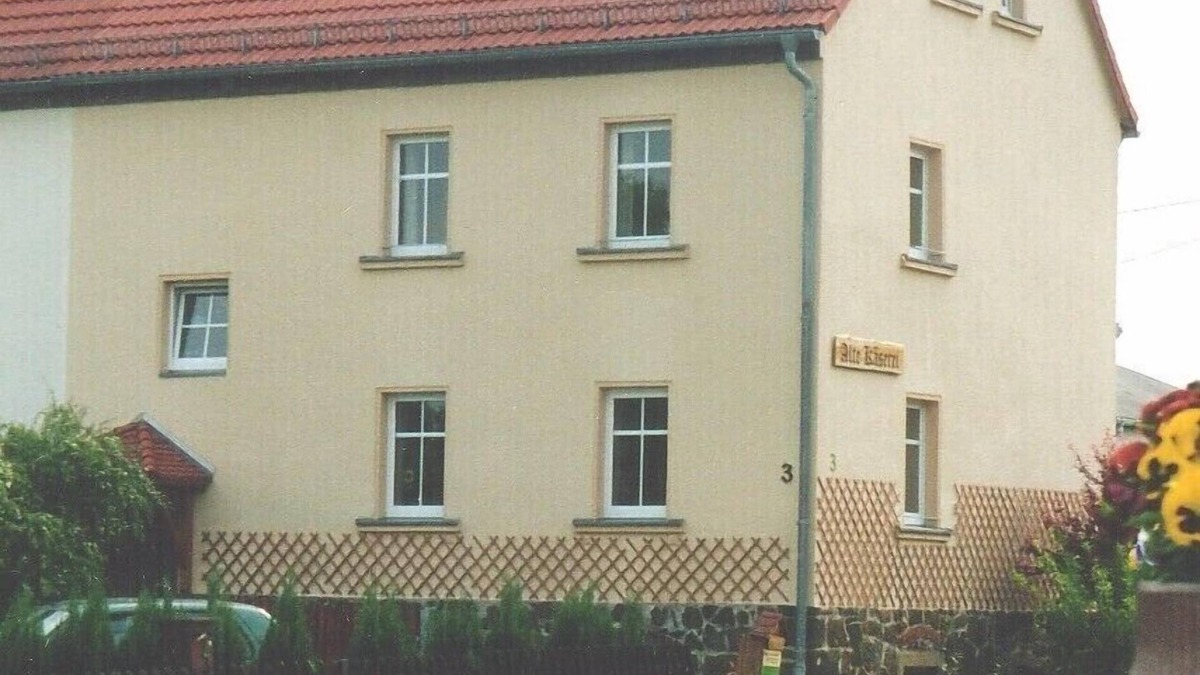Kossern House | The house for family vacation with garden, pool and many excursion destinations