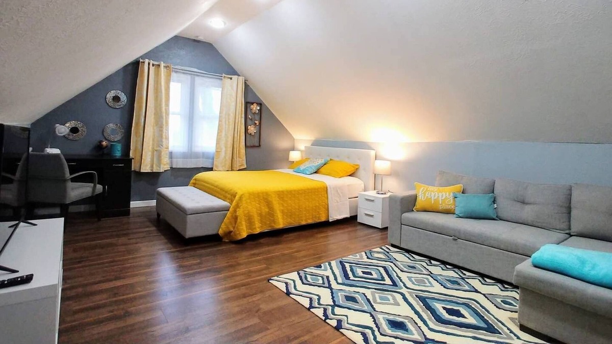 Old Brooklyn House | The House Hotels - Stickney Loft - Charming Third Floor Hideaway!