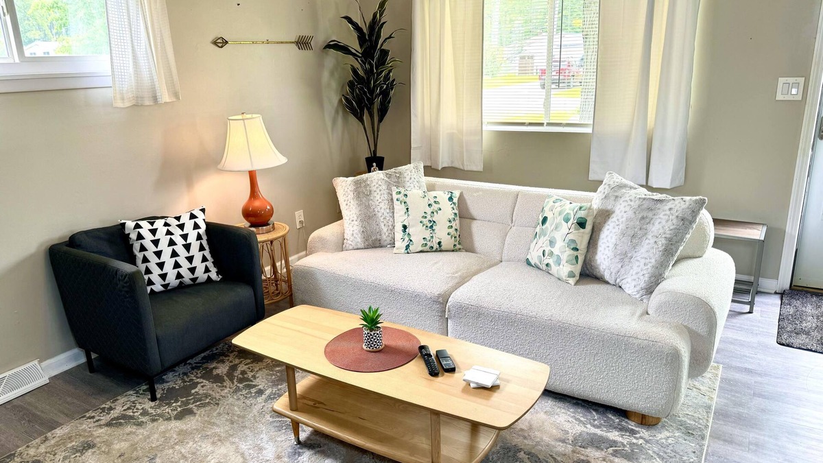 Avon Lake Apartment | The House Hotels - Vineyard