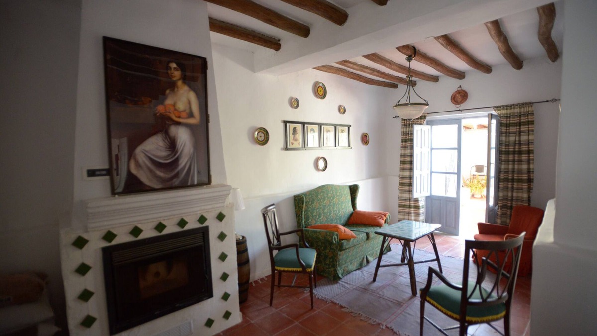 Murchas Cottage | THE HOUSE OF CHABELI