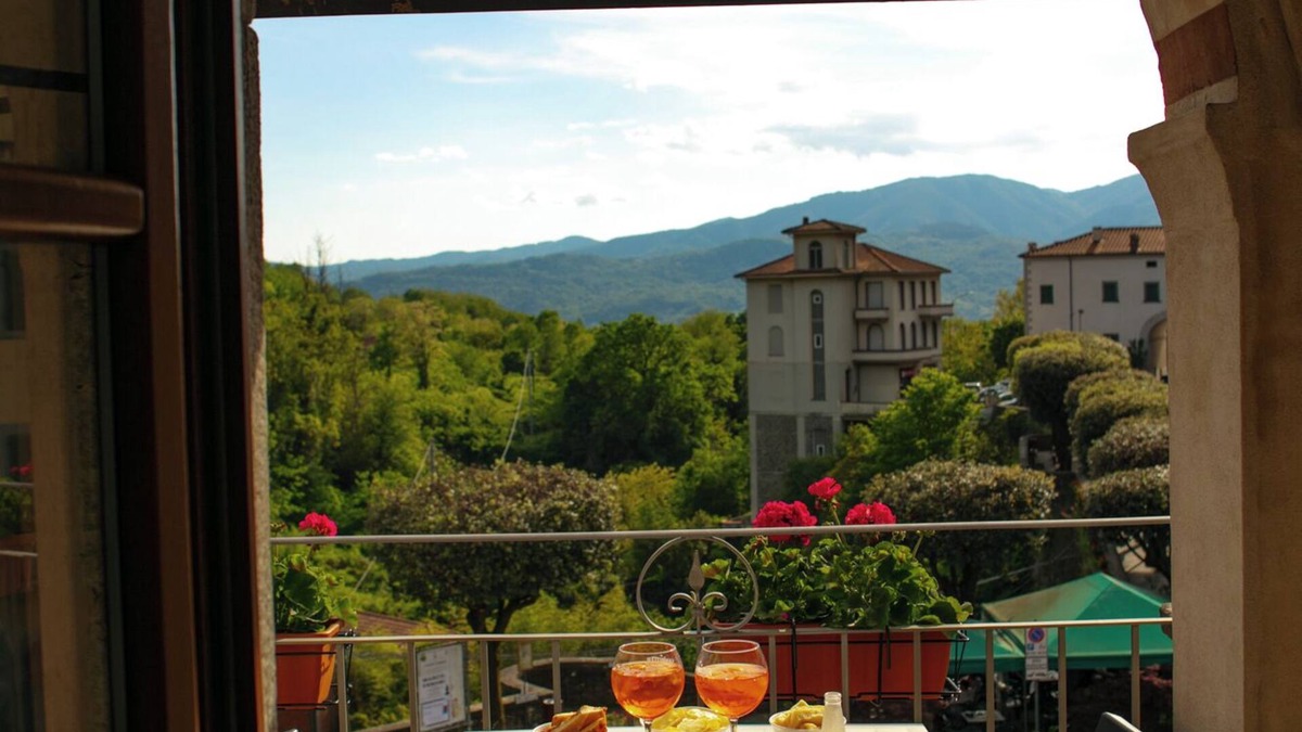 Bagnone Apartment | The house of the arches