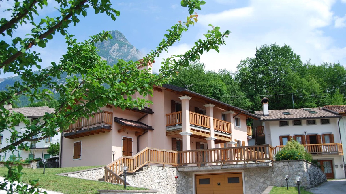 Sospirolo Apartment | THE HOUSE OF THE HOUSE DE BEPI