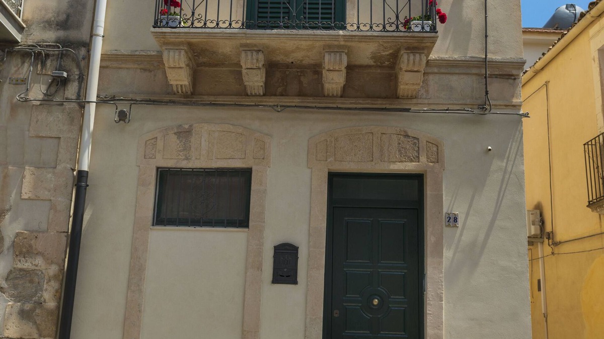Noto Historic Centre House | The House that Salt historic center Noto