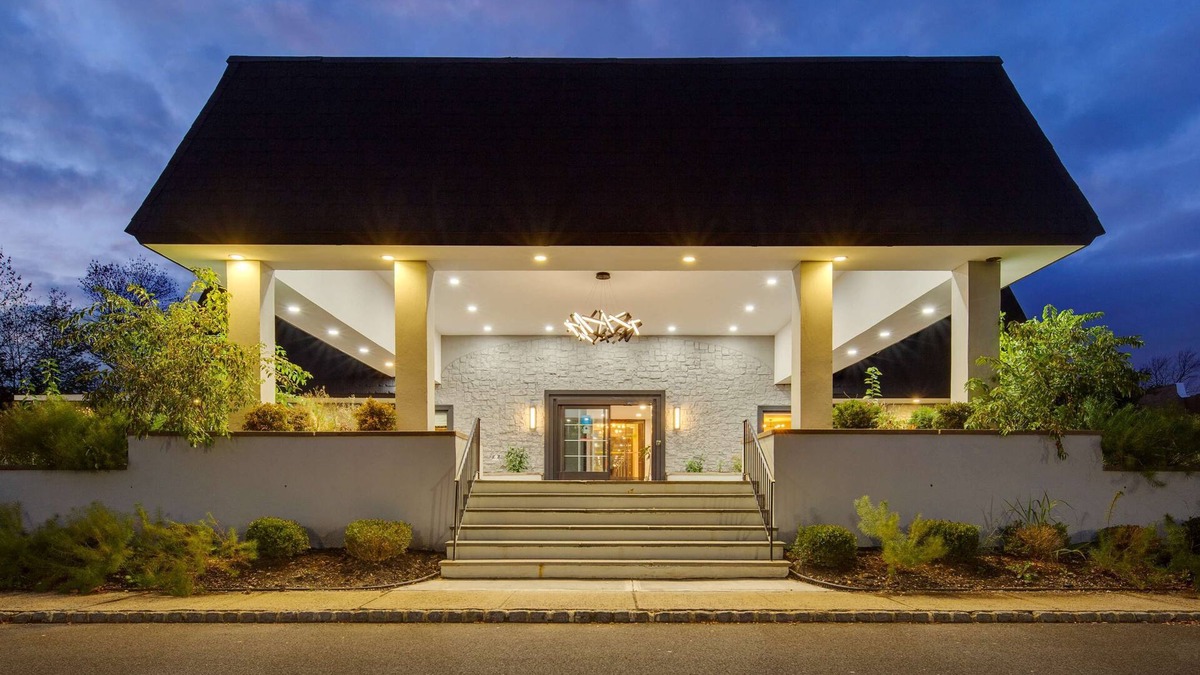 New Providence Hotel | The Hub Murray Hill, BW Premier Collection