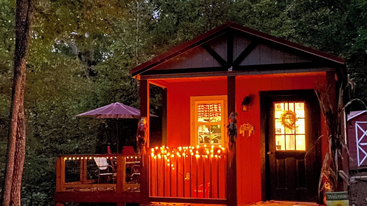 Hayesville Cottage | The Hummingbird Hideaway in Shooting Creek. Pet Friendly!