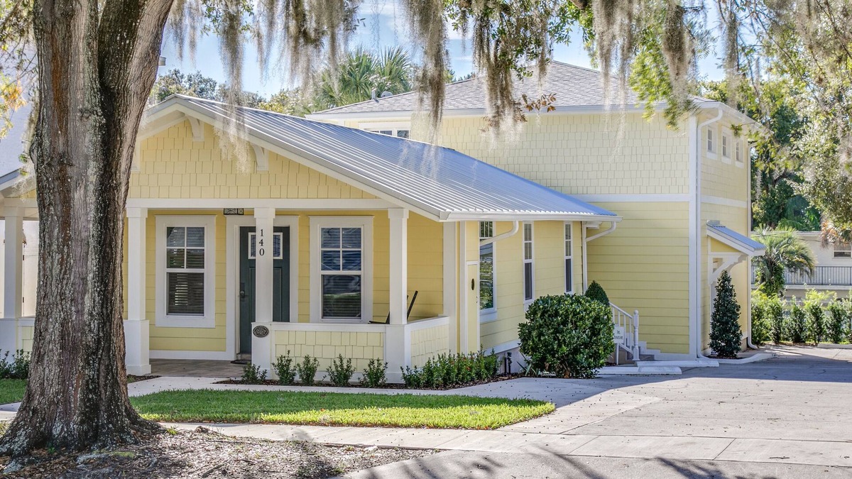Mount Dora Cottage | The Ingram * 3 min walk to Downtown Mt. Dora!