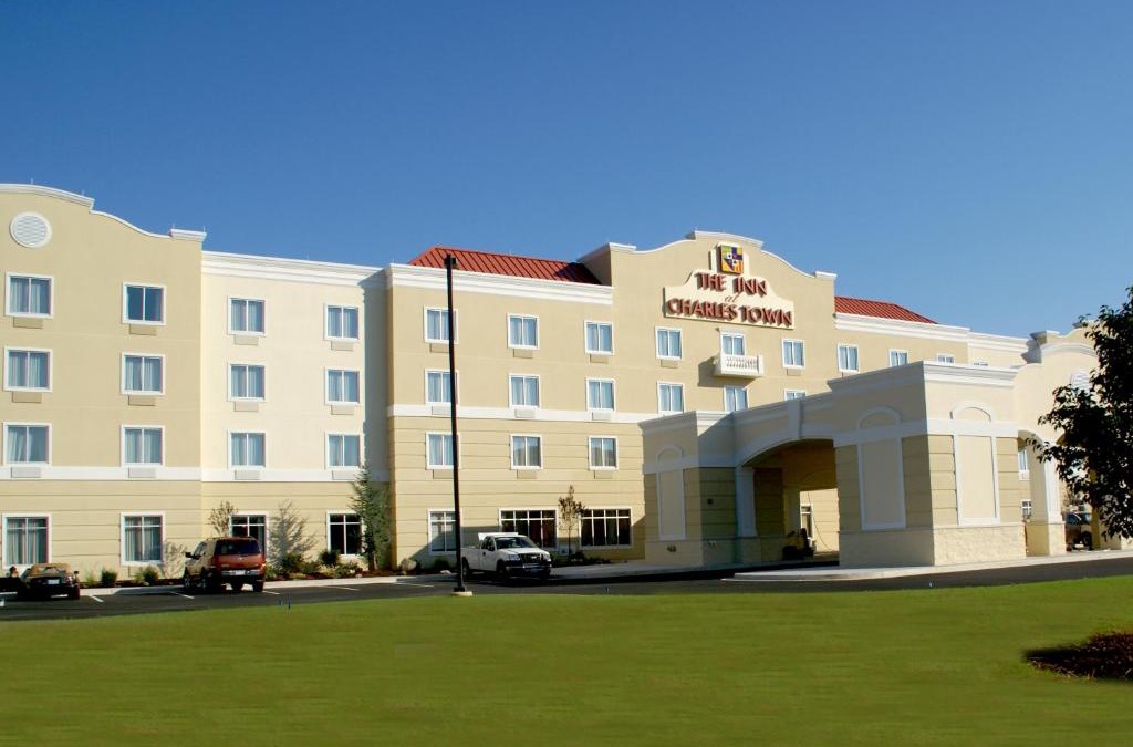Charles Town Hotel | The Inn at Charles Town/Hollywood Casino