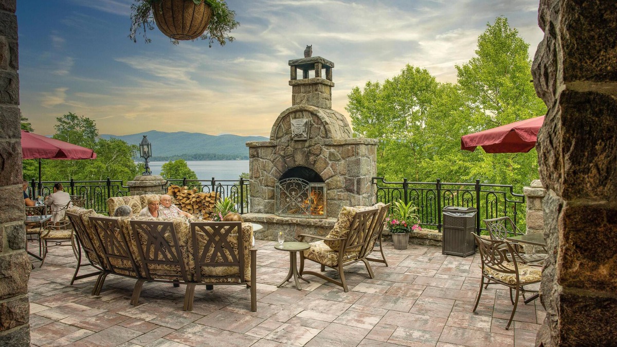 Lake George Hotel | The Inn at Erlowest