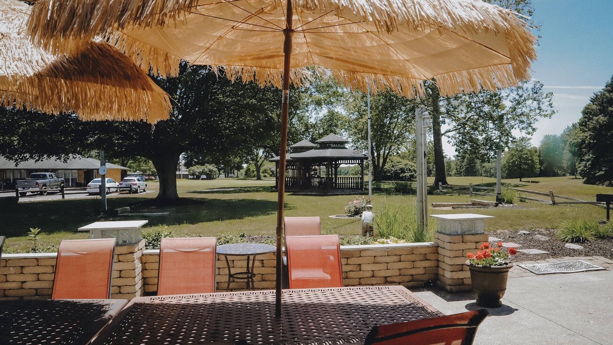 Richland Hotel | The Inn At Gull Lake