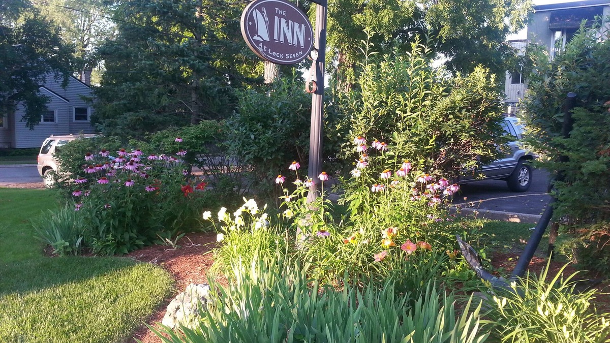 Thorold Hotel | The Inn at Lock Seven