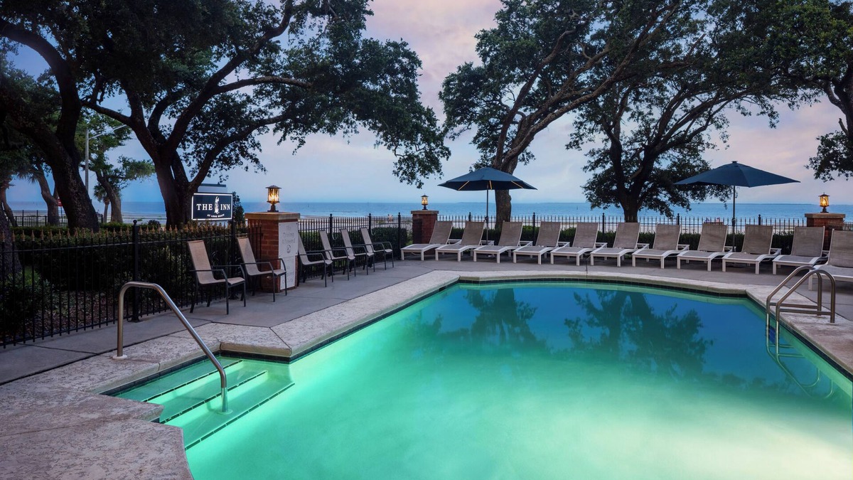 Long Beach Hotel | The Inn at Long Beach