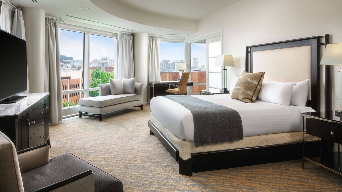 University City Hotel | The Inn at Penn, A Hilton Hotel