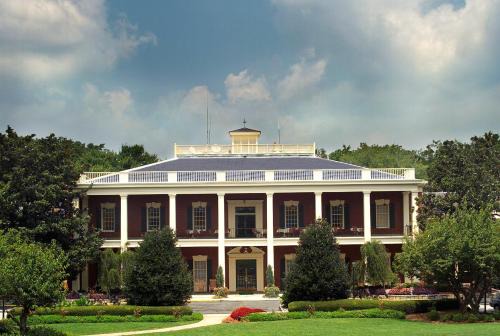 Stone Mountain Hotel | The Inn at Stone Mountain Park