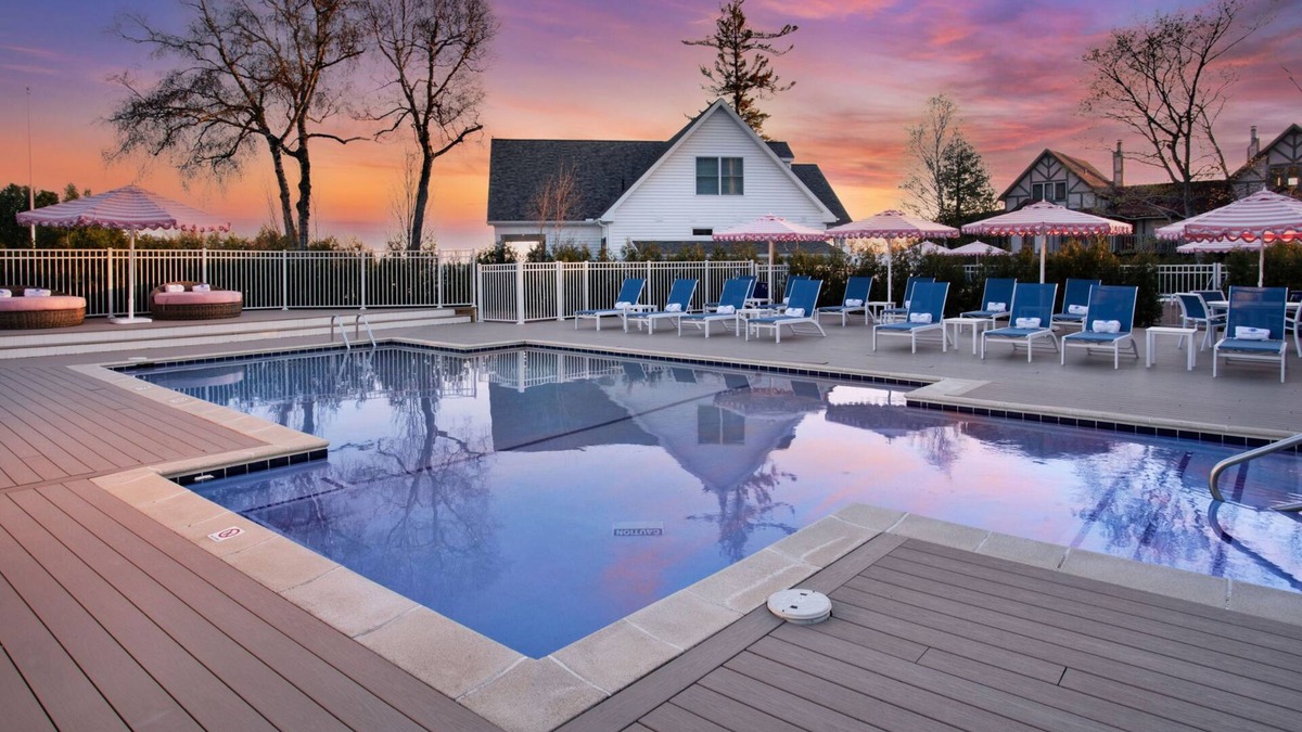 Mackinac Island Hotel | The Inn At Stonecliffe