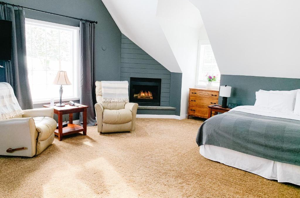 Salmon Arm Bed & Breakfast | The Inn at the Ninth Hole Bed & Breakfast