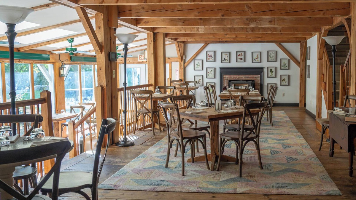 Perkinsville Hotel | The Inn at Weathersfield