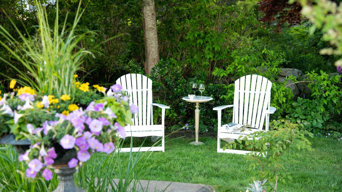 Yarmouth Port Bed & Breakfast | The Inn at Yarmouth Port