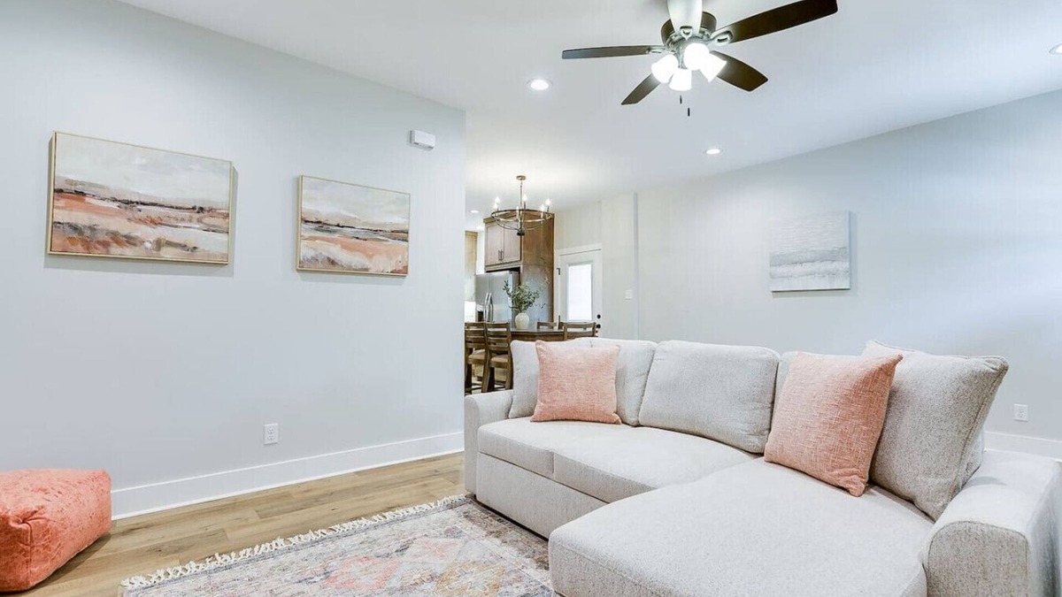 San Angelo House | The Inn @ Holiday - 3BR - 2.5BA!