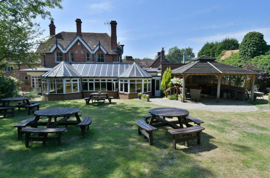Ockley Hotel | The Inn On The Green