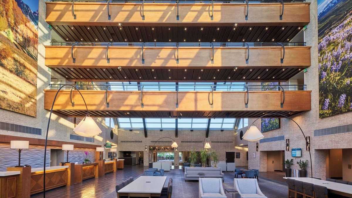 Englewood Resort | The Inverness Denver, a Hilton Golf & Spa Resort