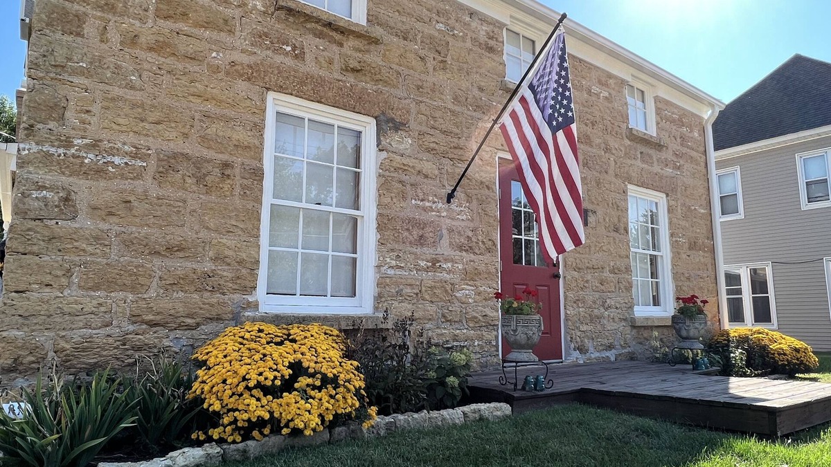 Sabula House | The Iowa Stone House. Enjoy Historic Charm and Spacious Modern Comfort.