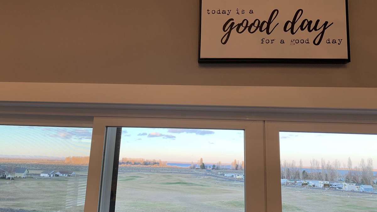 Moses Lake House | "The Irons" Fairway and Water view at Legacy Golf Resort
