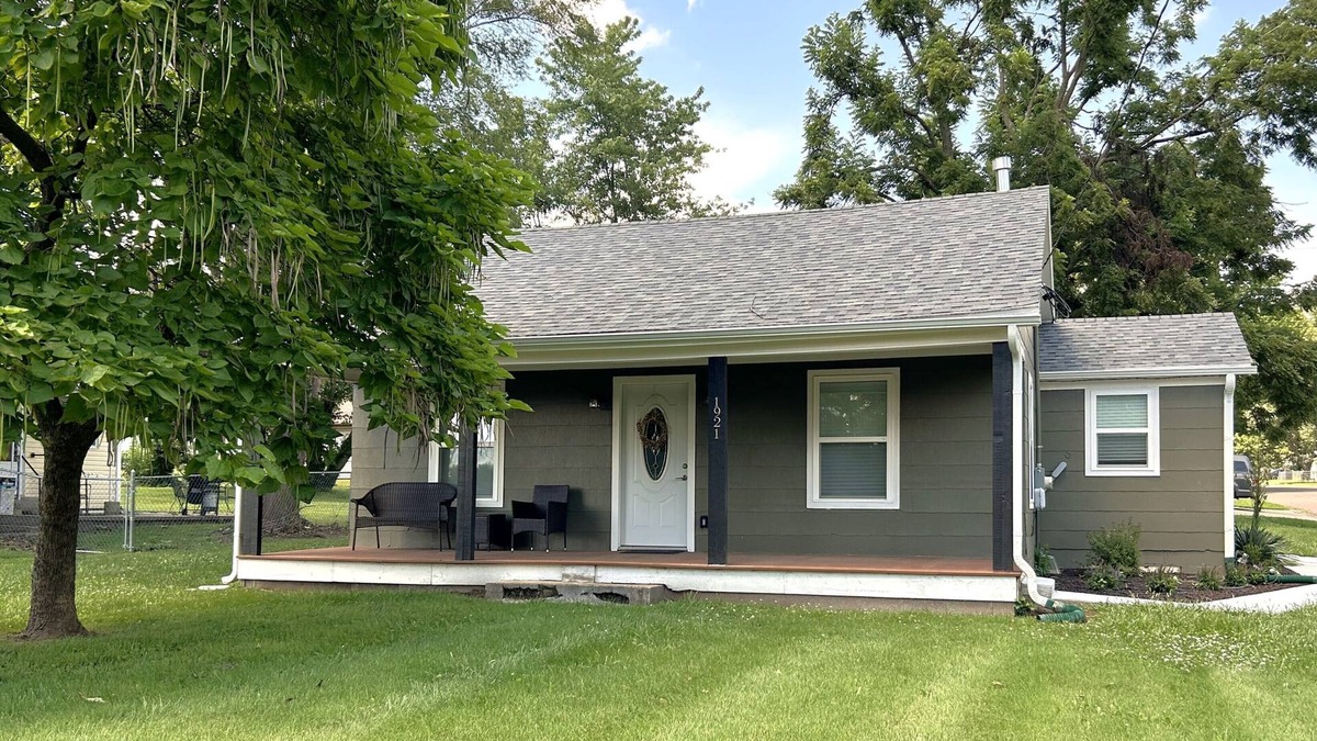 Sedalia Cottage | The Ivy Cottage, adorable 1 bed cozy home