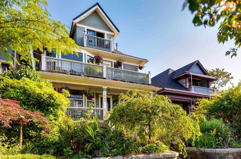 Grandview-Woodland House | The Ivy on Parker Guest House