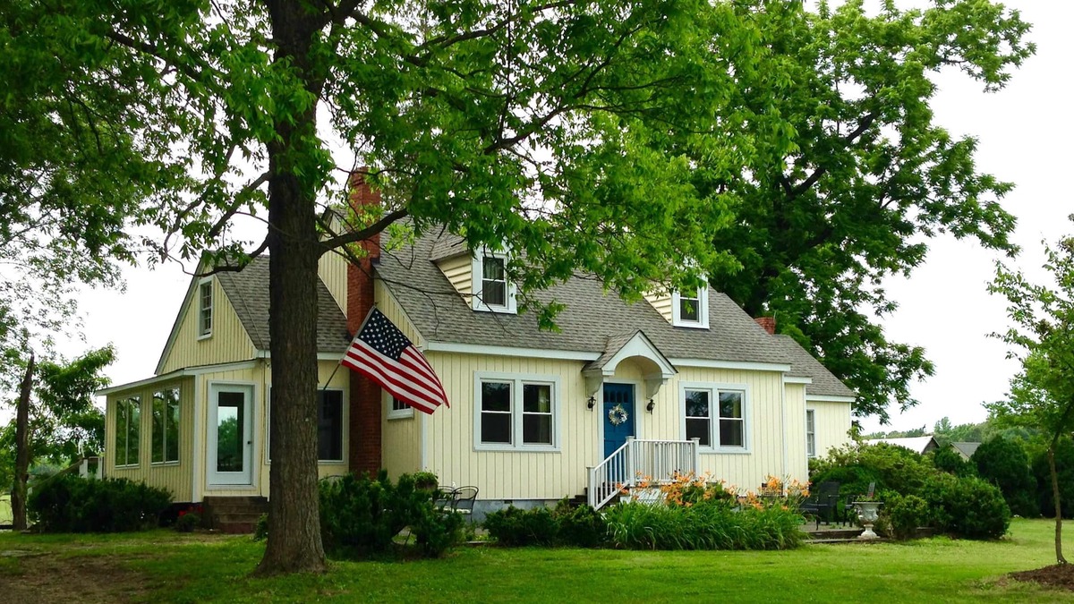 Macon House | The James at Clover Hill Farm a rural retreat.