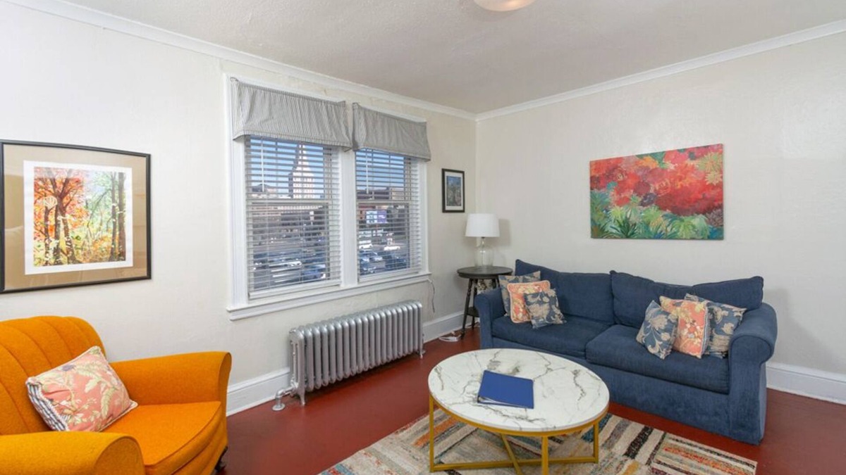 Hartford Apartment | The Jazz Suite B1