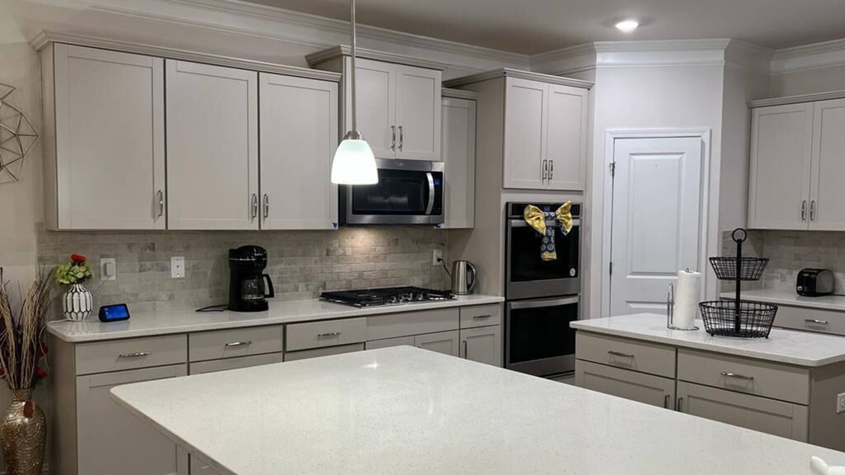 Greer House | The Joyful way house by Amaris Corporate rentals