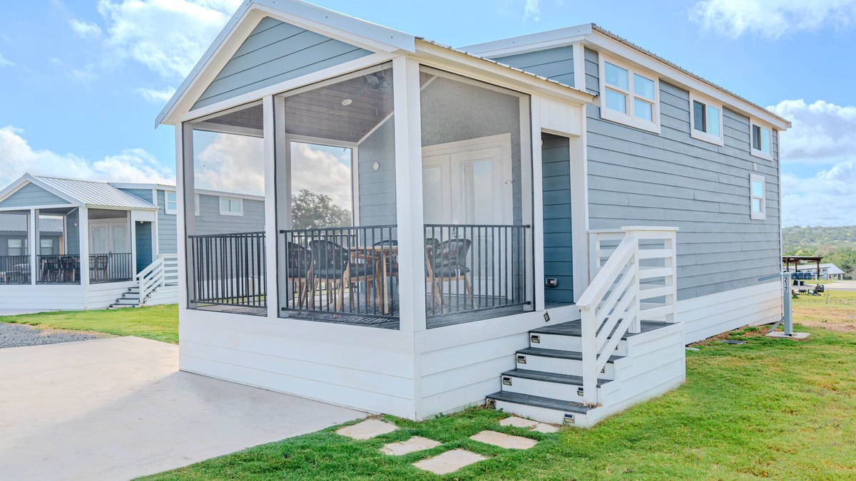 Fredericksburg Cottage | The June - 217