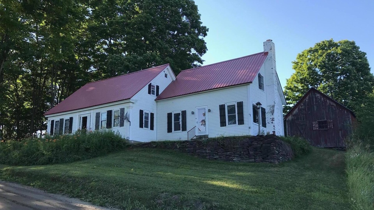 Lyndonville Other | The Justus Buchler House: Your Launchpad for fun!