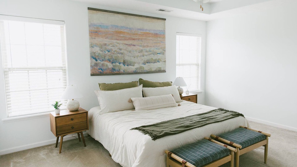 Lexington House | "The Kearney" BRIGHT MODERN STAY w/Yard - 3BR