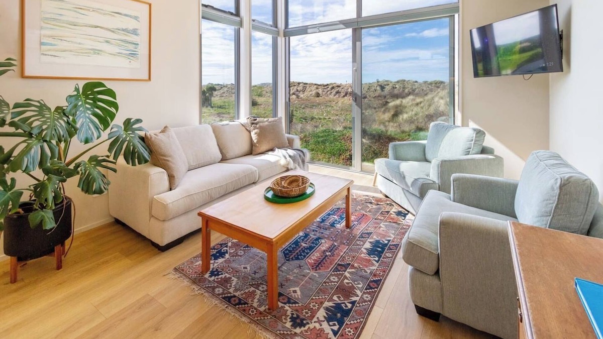 Waimairi Beach House | The Keep - Waimairi Beach