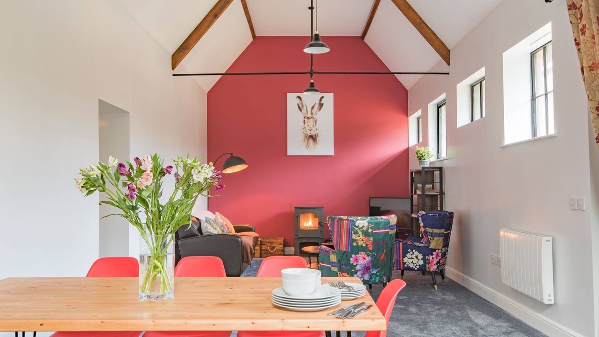 Margate Old Town Cottage | The Kennels by Bloom Stays - sleeps 4 guests in 2 bedrooms