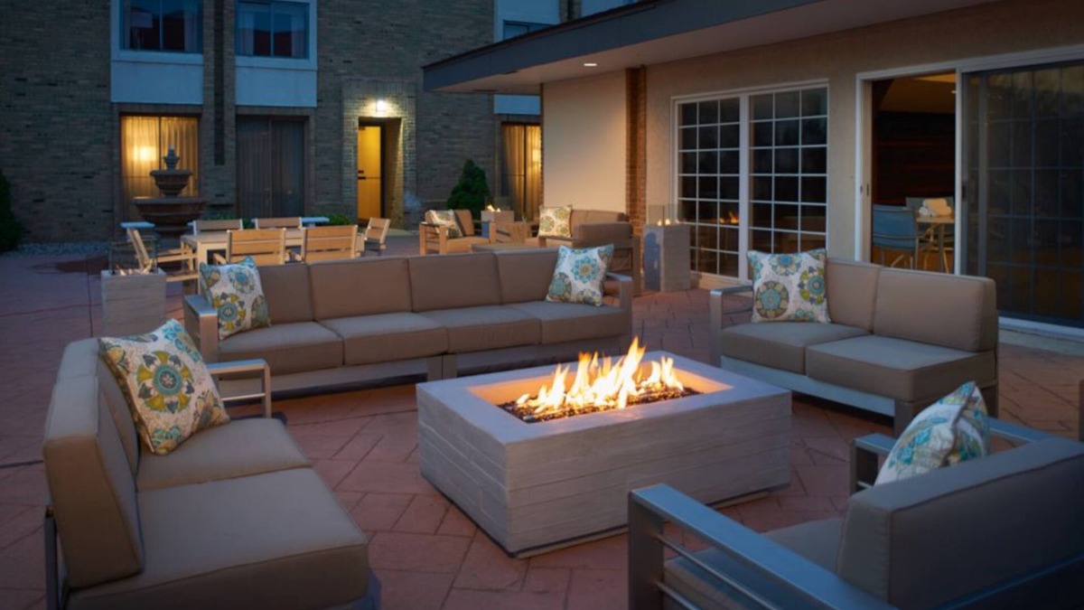 Bryant Pattengill West Hotel | The Kensington Hotel