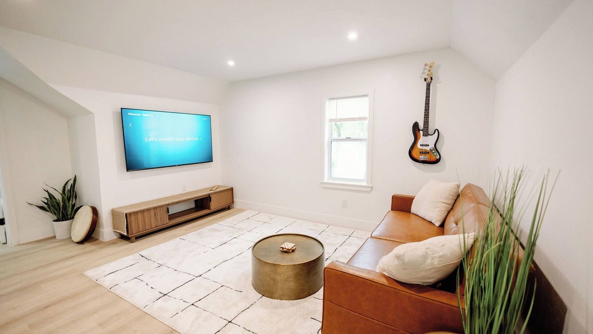 Gainesville Apartment | The Key Reno'd Historic 1BD! 1 Mile to UF & DT