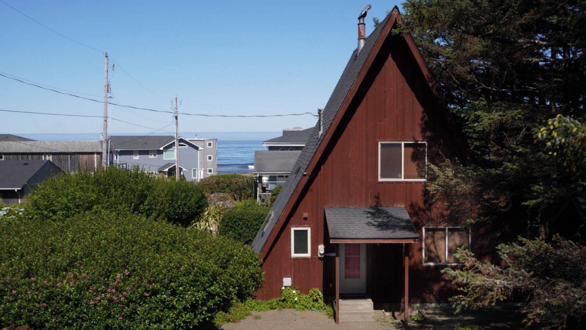 Yachats House | The Kite - Comfortable Yachats Home