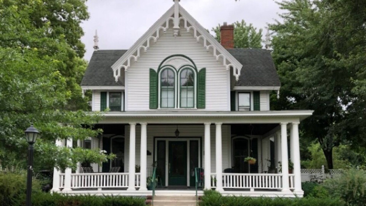 Eau Claire Apartment | The Krause Historic Eau Claire Home