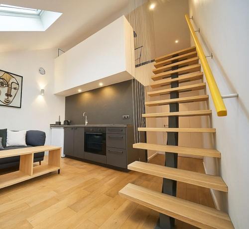 Part Dieu - Bir Hakeim Apartment | The Lafayette Charm & Practicality in the heart of Lyon