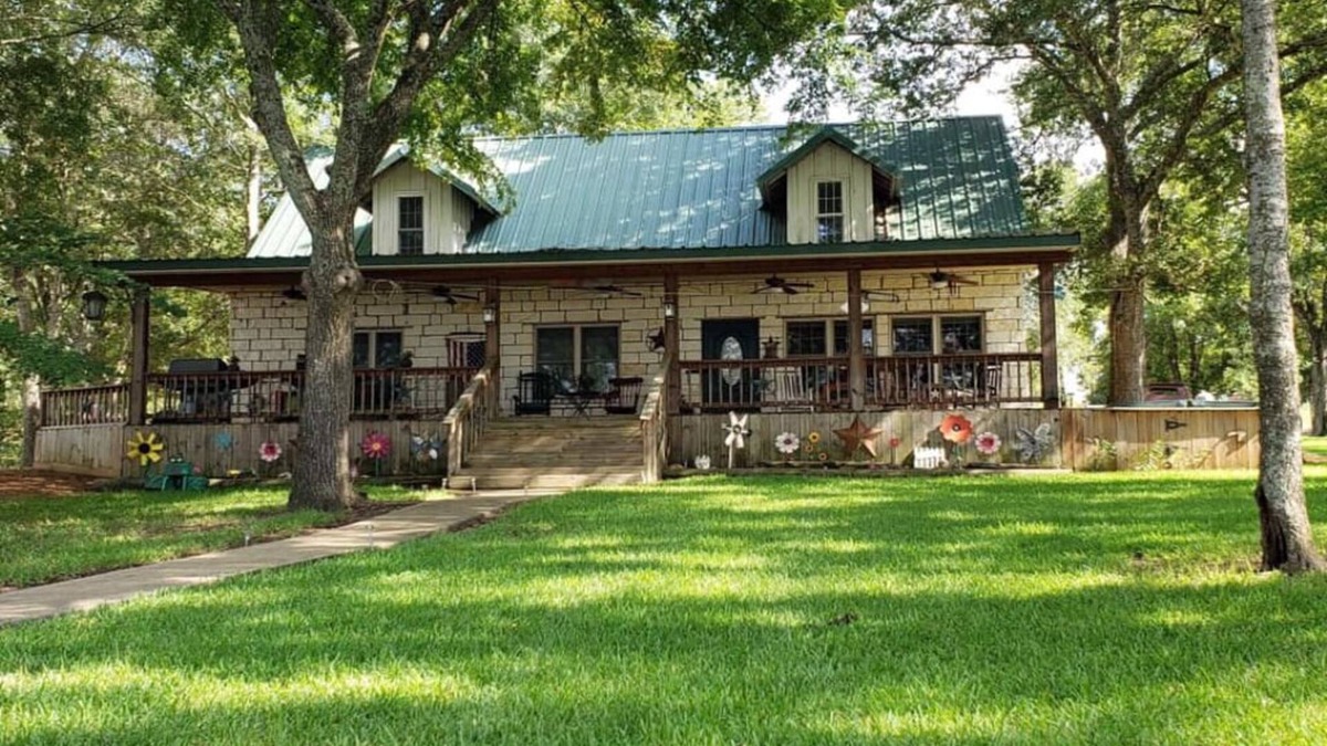 Jewett House | The Lake House on Lake Limestone