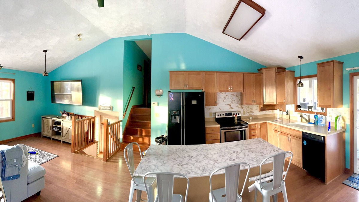 Dellroy House | THE LAKE HOUSE ON PINE HILL