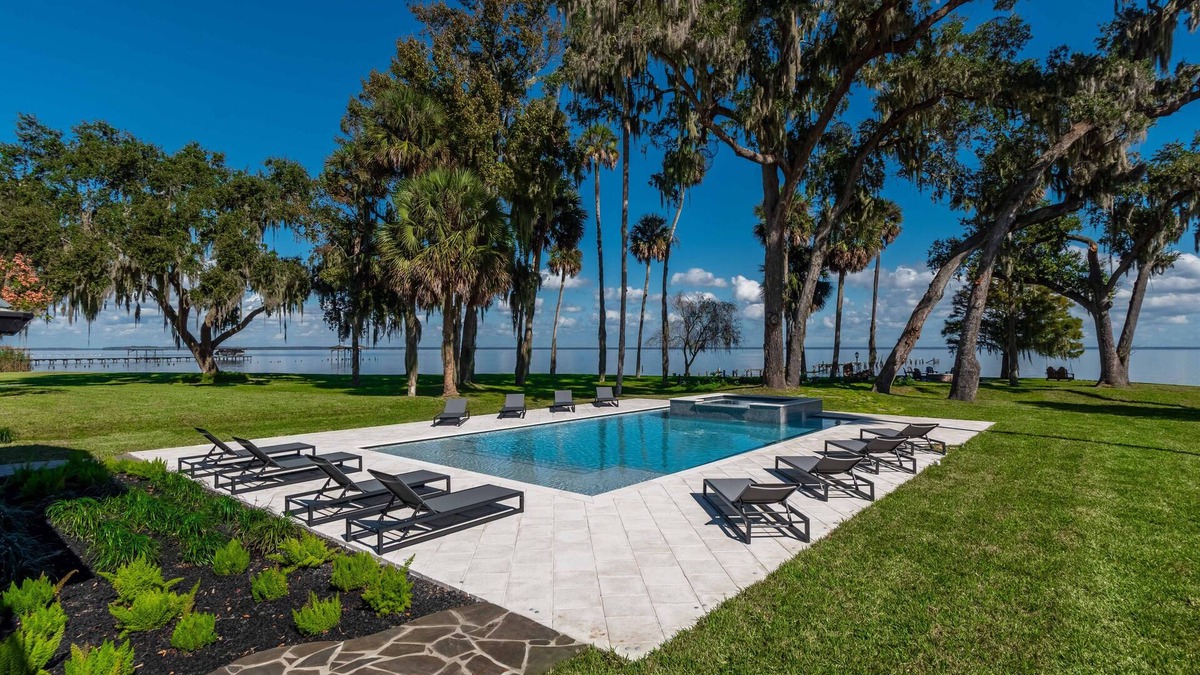Fort McCoy House | the LAKEHOUSE/Lake George/Boat Ramp Access/Luxe