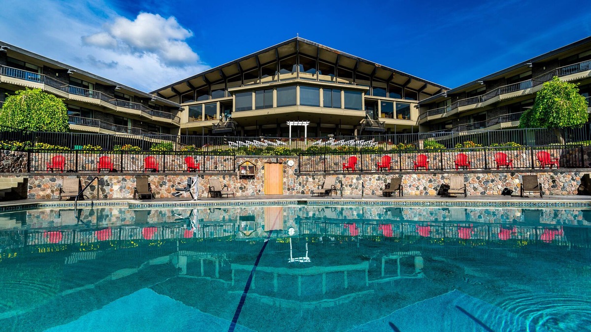 Bellaire Resort | The Lakeview Hotel, Shanty Creek Resort
