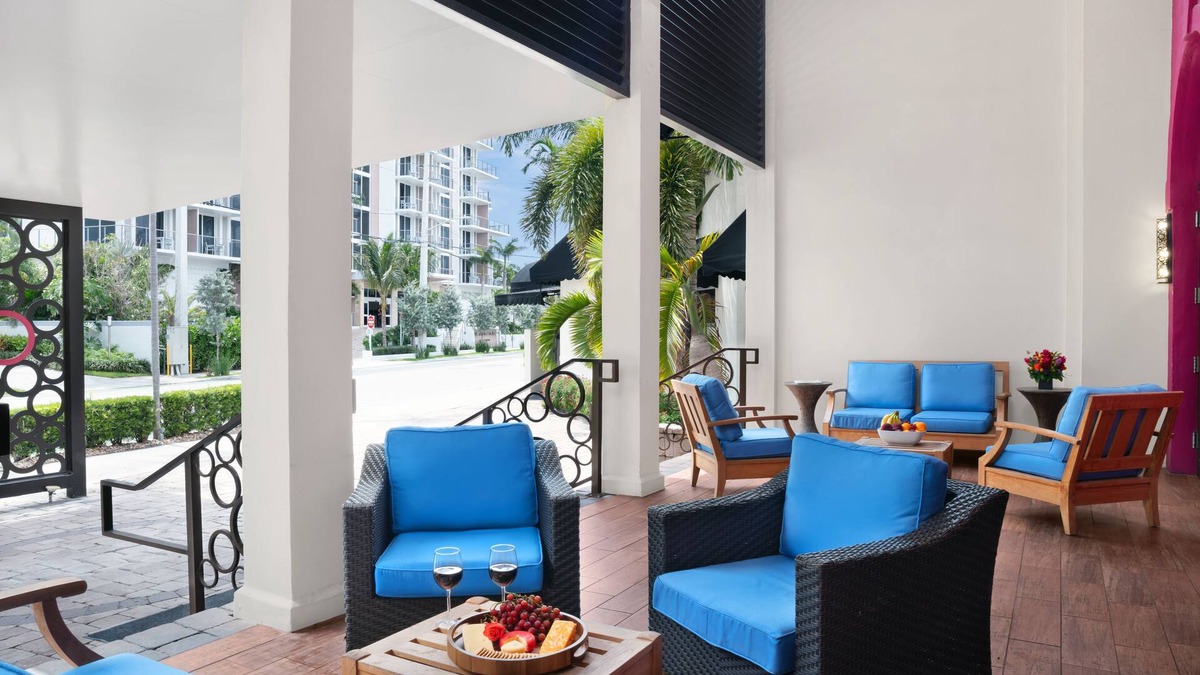 Bay Harbor Islands Hotel | The Landon Bay Harbor - Miami Beach